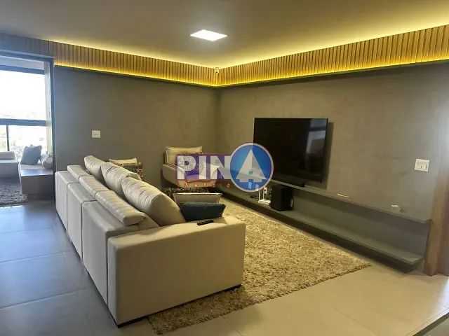 Apartamento com 160m² 3 quartos e 5 banheiros, à venda, no bairro Setor Bueno em Goiânia