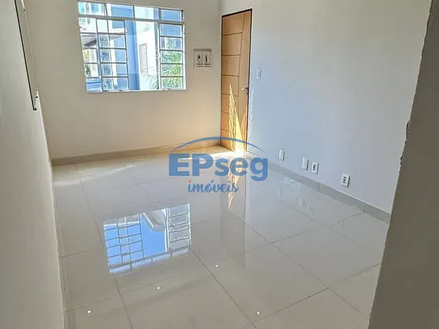 Apartamento 2 quartos e 1 banheiro, à venda, no bairro Residencial Professora Madalena Cardoso em Londrina