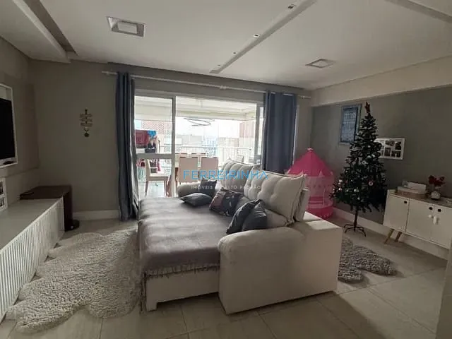 Apartamento 4 quartos e 2 banheiros, à venda, no bairro Jardim das Indústrias em São José dos Campos