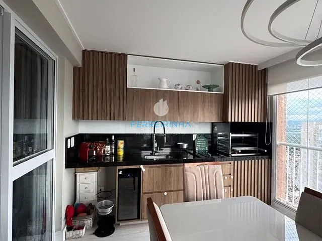 Apartamento 4 quartos e 2 banheiros, à venda, no bairro Jardim das Indústrias em São José dos Campos