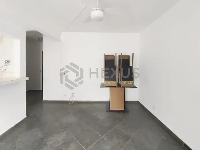 Apartamento 2 quartos e 1 banheiro, à venda, no bairro Tombo em Guarujá