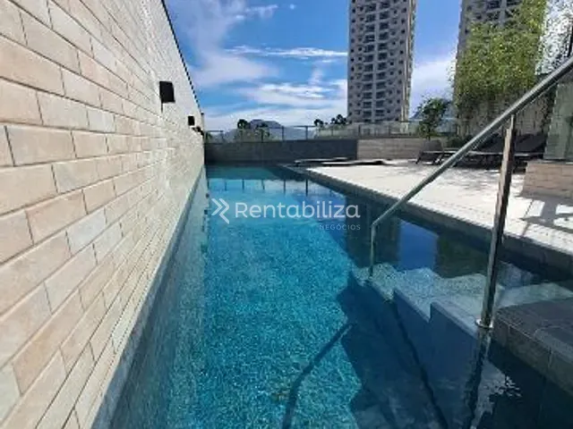 Apartamento 2 quartos e 2 banheiros, à venda, no bairro Meia Praia em Itapema