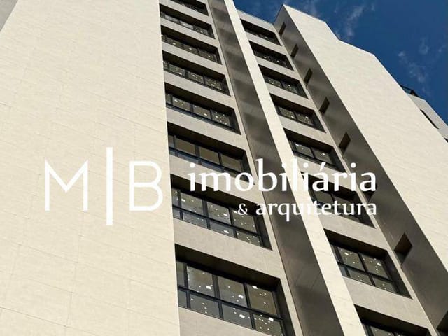 Apartamento 3 quartos e 2 banheiros, para alugar, no bairro Centro em Lavras