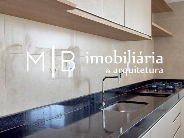 Apartamento 3 quartos e 2 banheiros, para alugar, no bairro Centro em Lavras