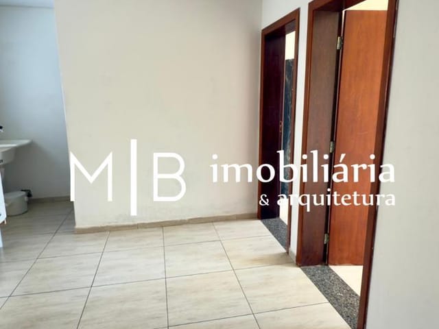 Apartamento 2 quartos e 1 banheiro, para alugar, no bairro Centro em Lavras