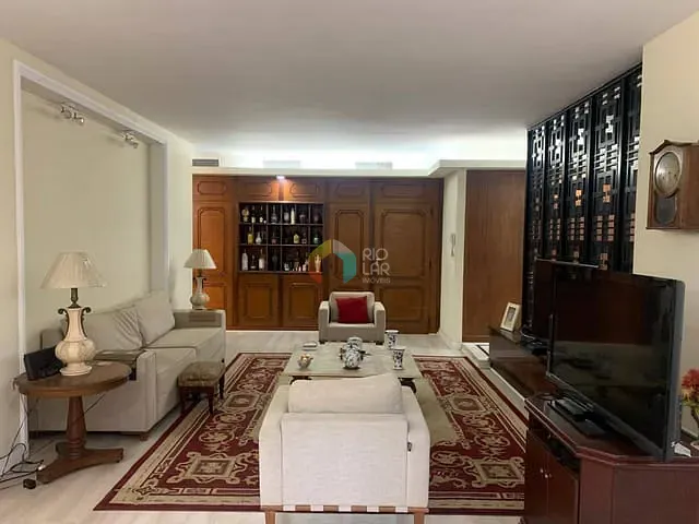 Apartamento com 330m² 4 quartos e 1 banheiro, à venda, no bairro Copacabana em Rio de Janeiro