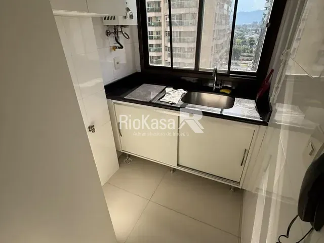 Apartamento 2 quartos e 2 banheiros, para alugar, no bairro Barra da Tijuca em Rio de Janeiro