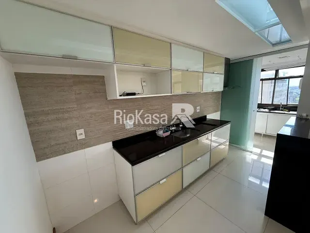 Apartamento 2 quartos e 2 banheiros, para alugar, no bairro Barra da Tijuca em Rio de Janeiro