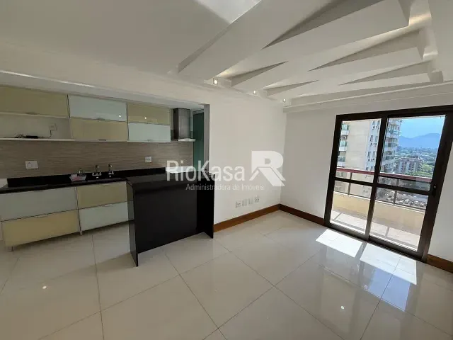 Apartamento 2 quartos e 2 banheiros, para alugar, no bairro Barra da Tijuca em Rio de Janeiro
