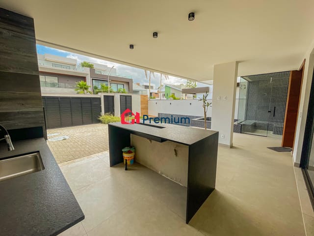 Apartamento 4 quartos e 5 banheiros, à venda, no bairro Recreio dos Bandeirantes em Rio de Janeiro