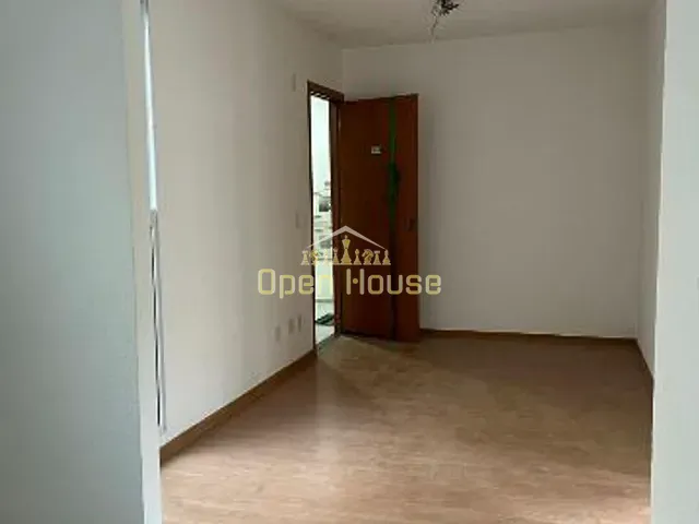 Apartamento 2 quartos e 1 banheiro, à venda, no bairro São Luiz em Volta Redonda
