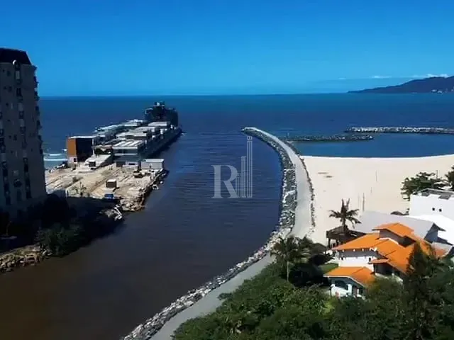Apartamento 1 quarto e 1 banheiro, à venda, no bairro Jardim Dourado em Porto Belo