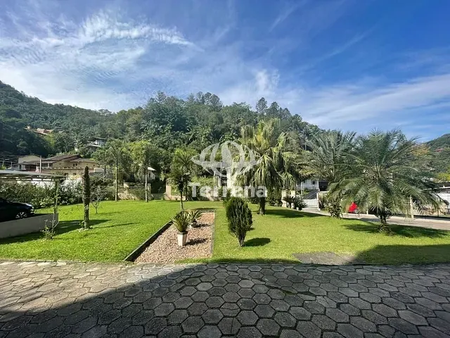 Apartamento com 138m² 3 quartos e 2 banheiros, para alugar, no bairro Ribeirão Fresco em Blumenau