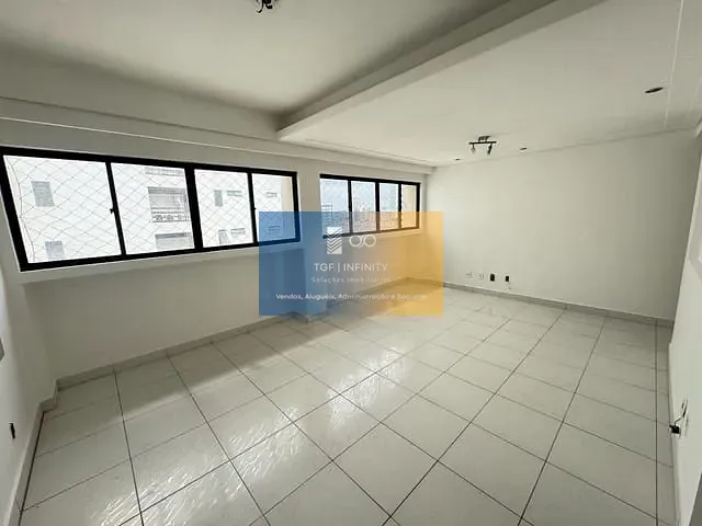 Apartamento 2 quartos e 2 banheiros, à venda, no bairro Boa Viagem em Recife