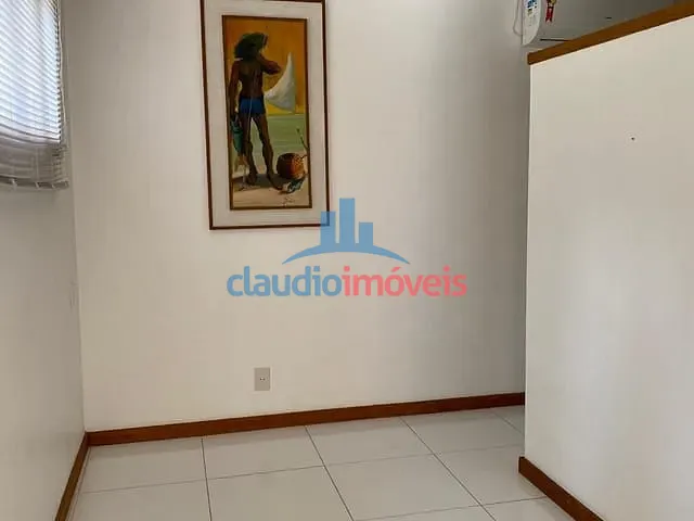 Apartamento 1 quarto e 1 banheiro, à venda ou para alugar, no bairro Ponta Leste em Angra dos Reis