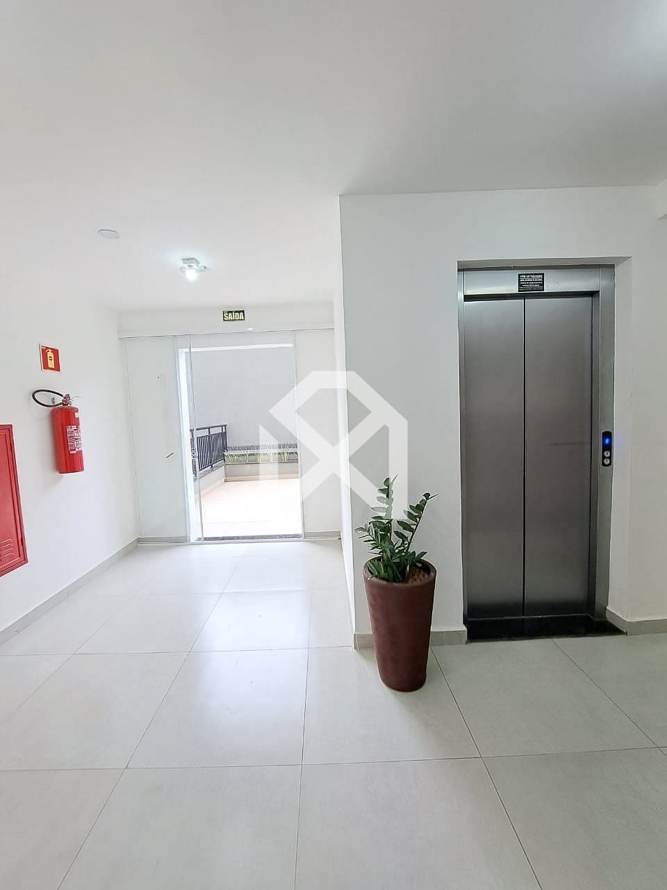 Apartamento à venda com 2 quartos, 42m² - Foto 7