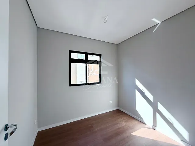 Apartamento com 110m² 3 quartos e 2 banheiros, à venda, no bairro Silveira da Motta em São José dos Pinhais
