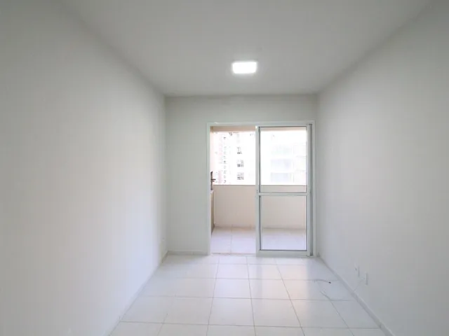 Apartamento com 10m² 3 quartos e 2 banheiros, à venda, no bairro Gleba Palhano em Londrina