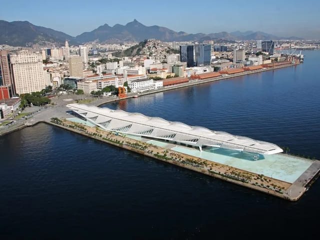 Apartamento 1 quarto e 1 banheiro, à venda, no bairro Saúde em Rio de Janeiro