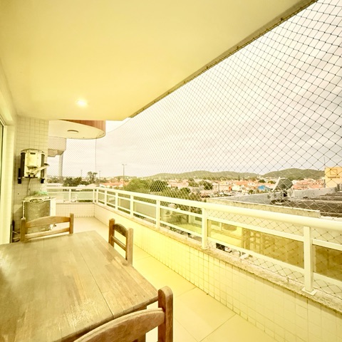 Apartamento com 147m² 3 quartos e 1 banheiro, à venda, no bairro Jardim Flamboyant  em Cabo Frio