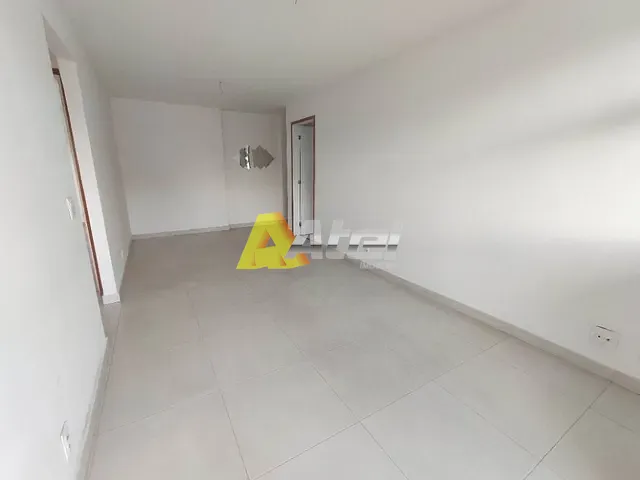Apartamento com 73m² 2 quartos e 3 banheiros, à venda ou para alugar, no bairro Bento Ribeiro em Rio de Janeiro