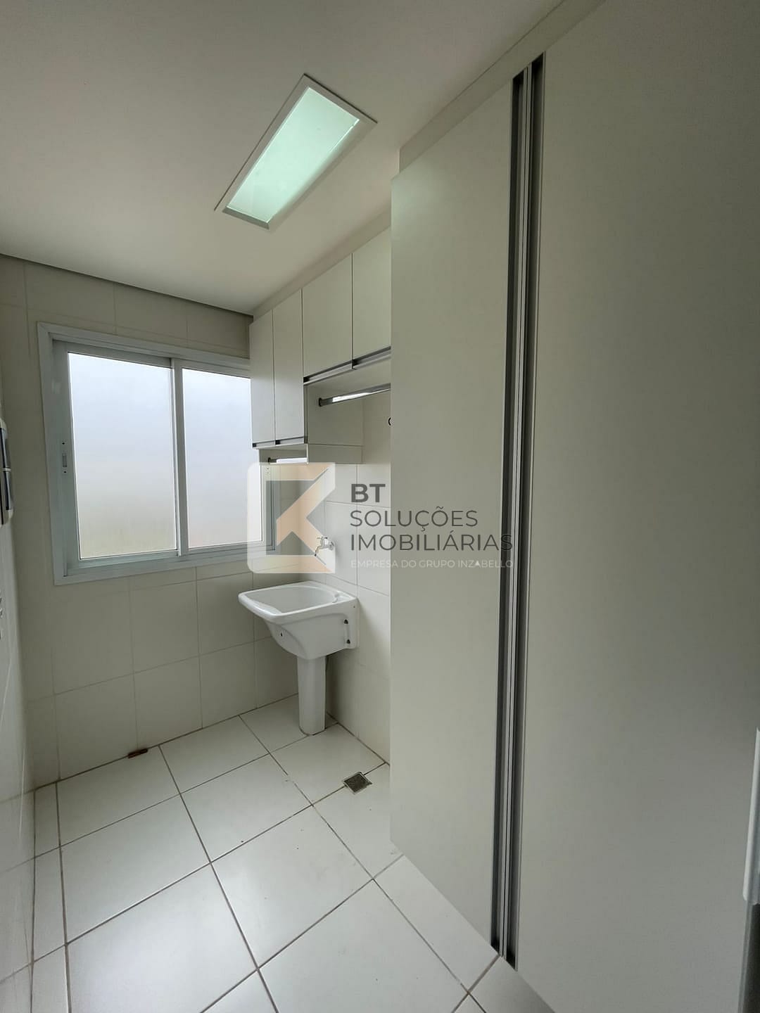 Apartamento para alugar com 2 quartos, 68m² - Foto 9
