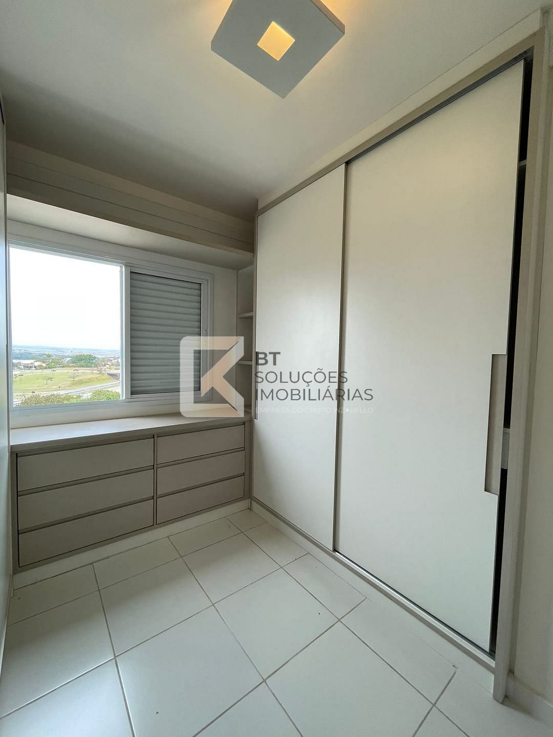 Apartamento para alugar com 2 quartos, 68m² - Foto 15