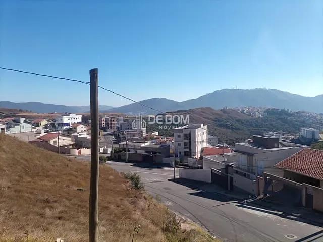 Apartamento com 88m² 2 quartos e 2 banheiros, à venda, no bairro Residencial Morumbí em Poços de Caldas