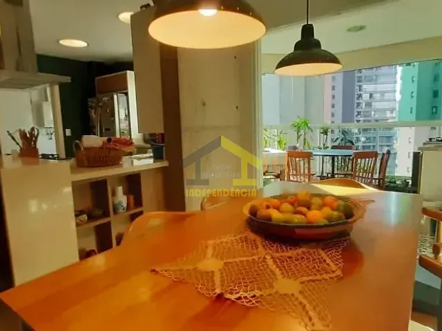 Apartamento com 250m² 4 quartos e 5 banheiros, à venda, no bairro Cidade São Francisco em São Paulo