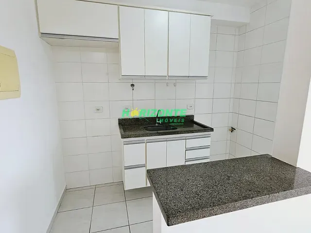 Apartamento com 48m² 2 quartos e 1 banheiro, para alugar, no bairro Conjunto Residencial Trinta e Um de Março em São José dos Campos