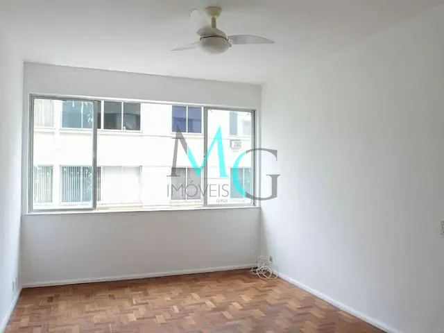 Apartamento 2 quartos e 1 banheiro, à venda, no bairro Cosme Velho em Rio de Janeiro