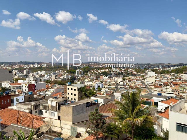 Apartamento 3 quartos e 2 banheiros, para alugar, no bairro Centro em Lavras