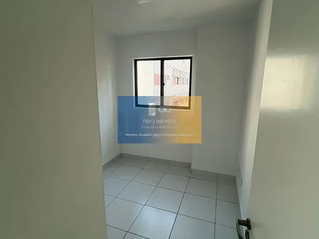 Apartamento 2 quartos e 1 banheiro, à venda, no bairro Pina em Recife