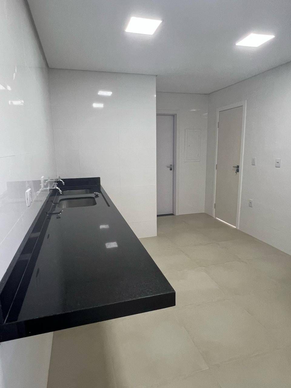 Apartamento à venda com 4 quartos, 256m² - Foto 35