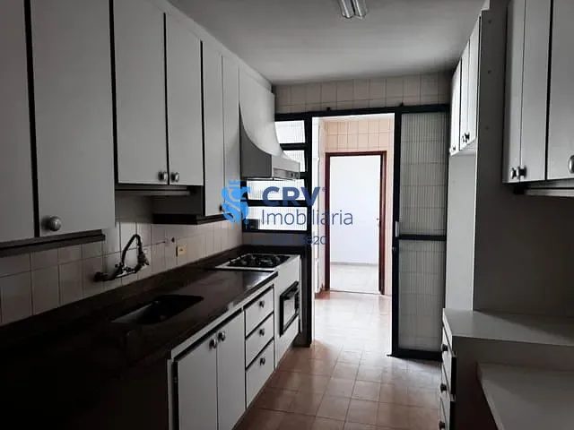 Apartamento com 132m² 3 quartos e 2 banheiros, à venda, no bairro Centro em Londrina
