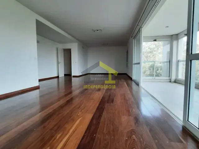Apartamento com 200m² 4 quartos e 5 banheiros, à venda, no bairro Umuarama em Osasco