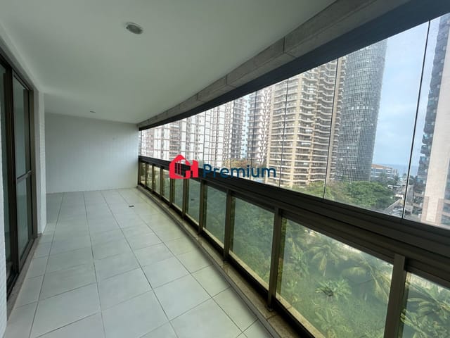 Apartamento 4 quartos e 3 banheiros, à venda, no bairro Barra da Tijuca em Rio de Janeiro