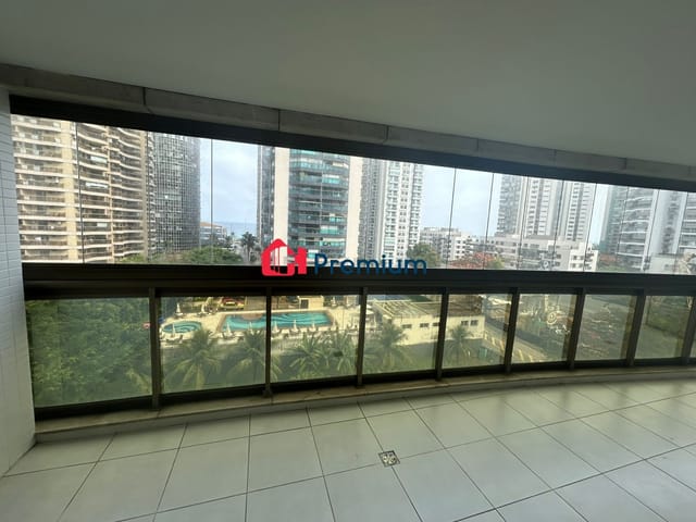 Apartamento 4 quartos e 3 banheiros, à venda, no bairro Barra da Tijuca em Rio de Janeiro