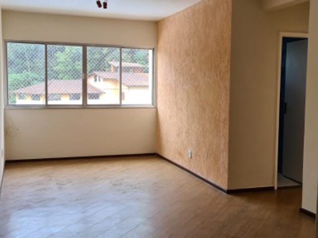 Apartamento à venda, no bairro Bingen em Petrópolis