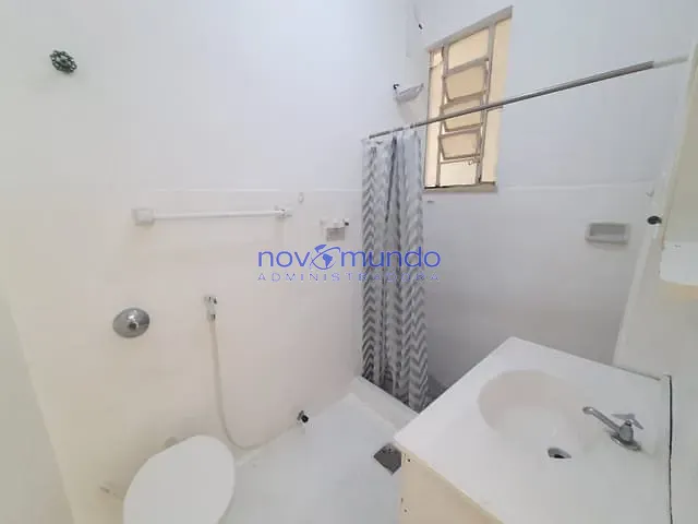 Apartamento 2 quartos e 2 banheiros, para alugar, no bairro Tijuca em Rio de Janeiro