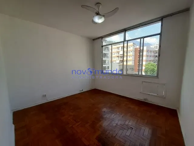Apartamento 2 quartos e 2 banheiros, para alugar, no bairro Tijuca em Rio de Janeiro