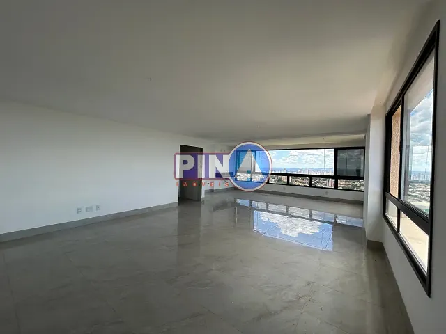 Apartamento com 235m² 4 quartos e 6 banheiros, à venda, no bairro Jardim Goiás em Goiânia