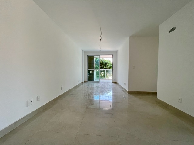 Apartamento com 71m² 2 quartos e 2 banheiros, à venda, no bairro Taquara em Rio de Janeiro