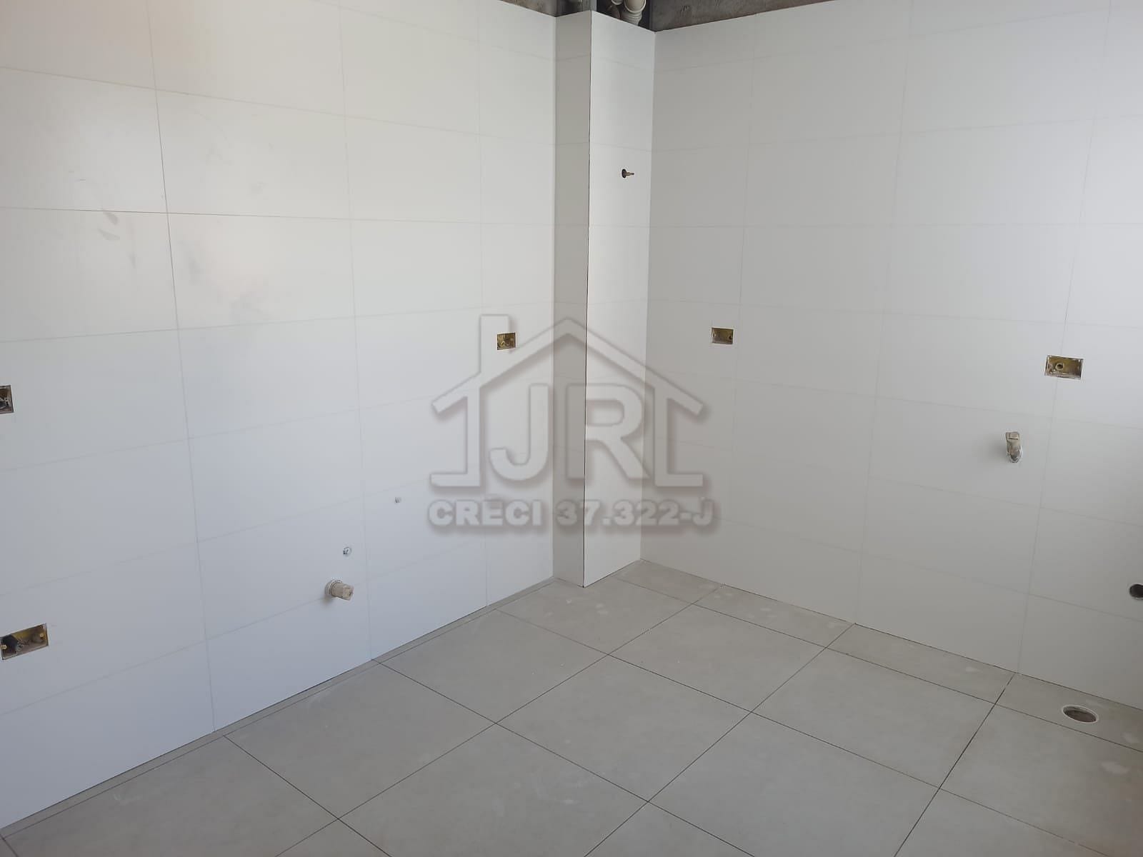 Apartamento à venda com 3 quartos, 130m² - Foto 4