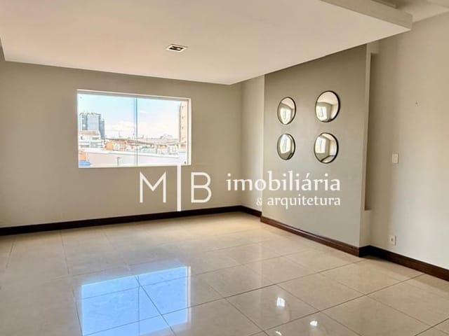Apartamento 3 quartos e 2 banheiros, para alugar, no bairro Centro em Lavras