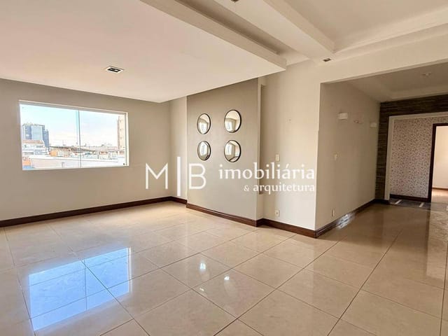 Apartamento 3 quartos e 2 banheiros, para alugar, no bairro Centro em Lavras