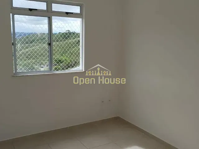 Apartamento 2 quartos e 1 banheiro, à venda, no bairro Três Poços em Volta Redonda