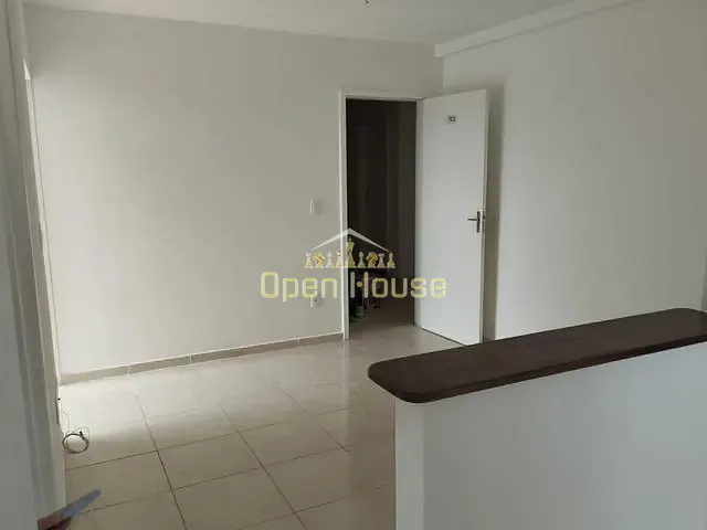 Apartamento 2 quartos e 1 banheiro, à venda, no bairro Três Poços em Volta Redonda