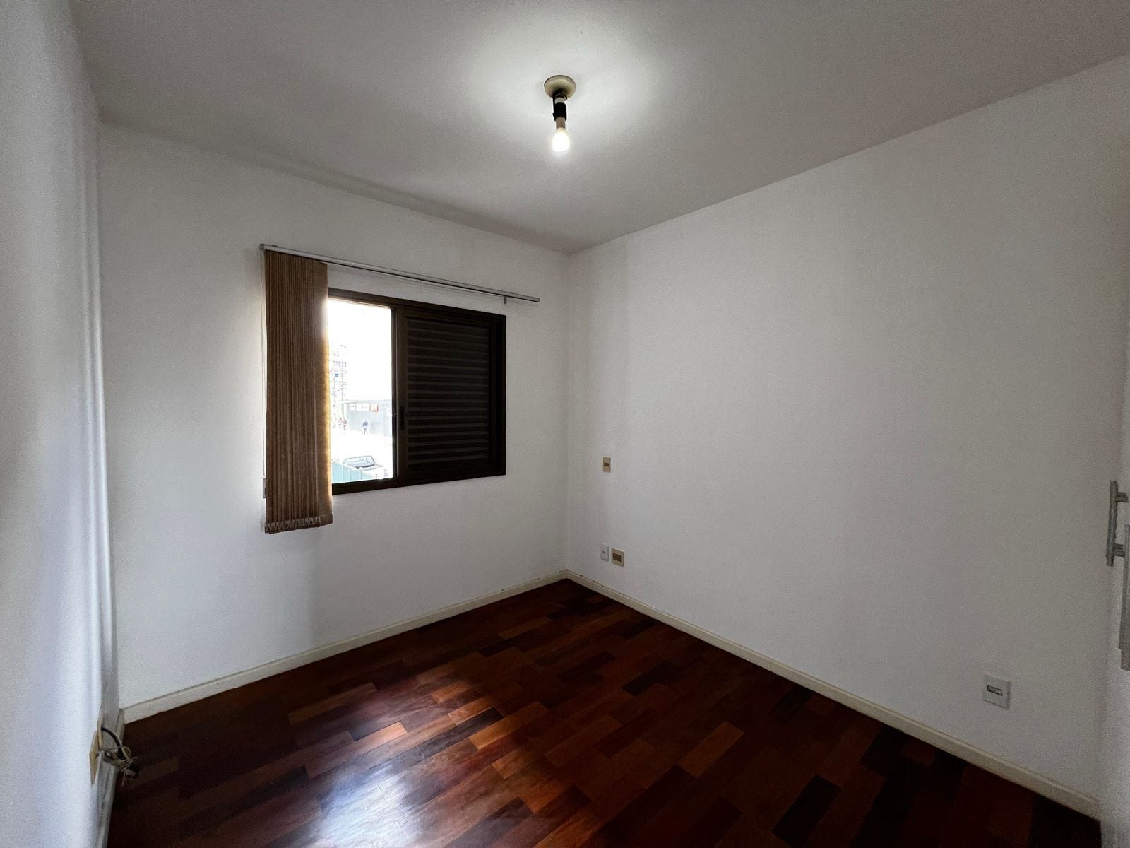 Apartamento para alugar com 2 quartos, 99m² - Foto 8