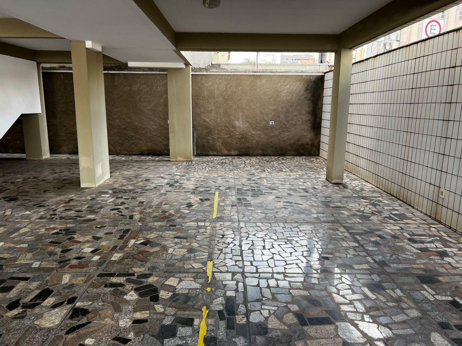 Apartamento para alugar com 2 quartos, 99m² - Foto 15